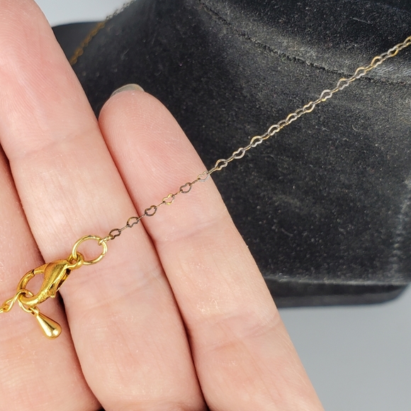 Goldtone Heart Locket and Stud Earrings Set - Picture 7 of 12